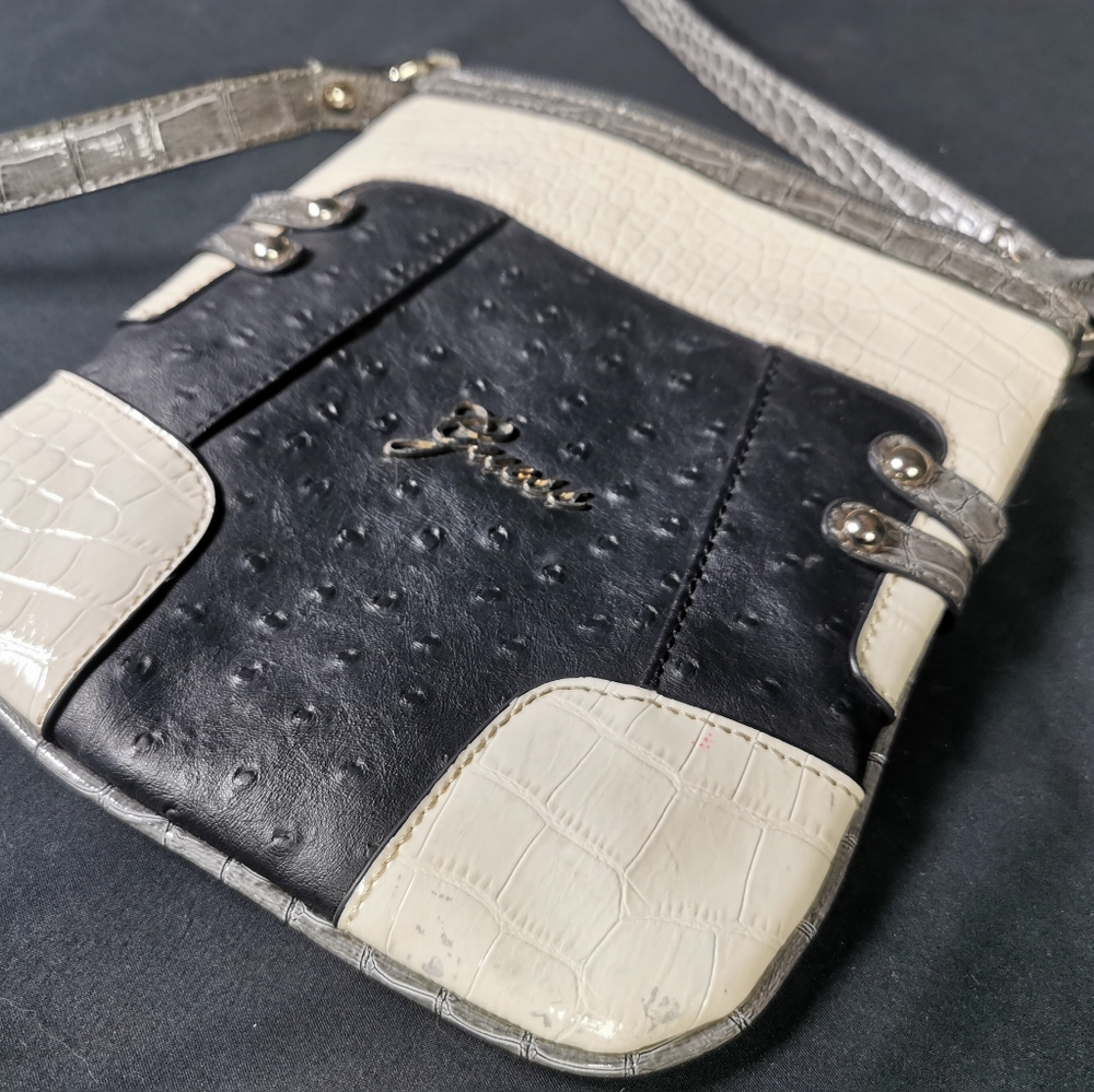Guess purse